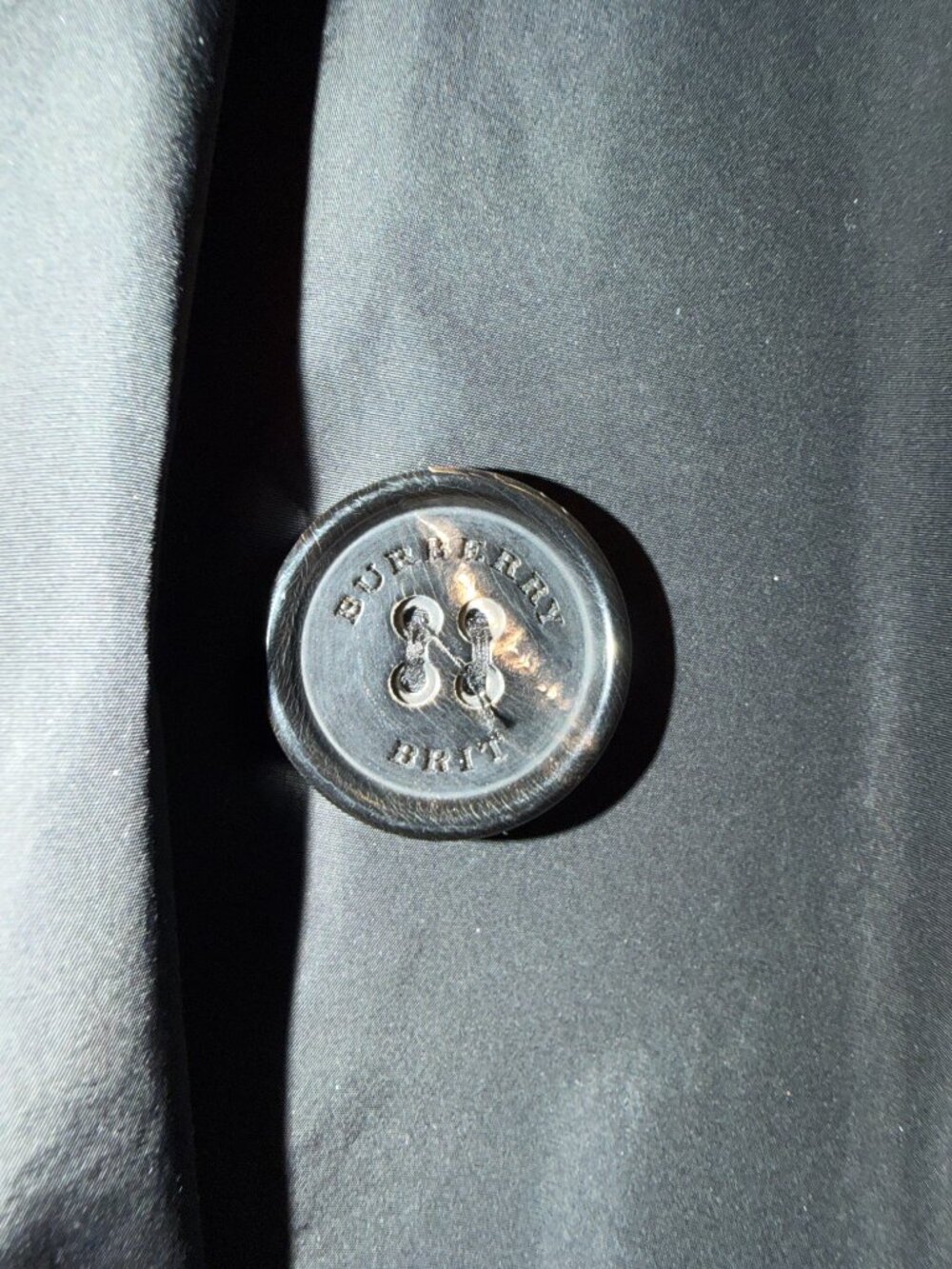 Beautiful Classic Burberry Brit Trench Coat- Black- ACT FAST will not last! - Picture 4 of 16